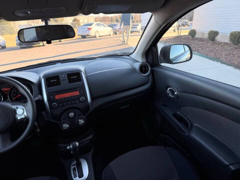 2014 Nissan Versa 1.6 SV