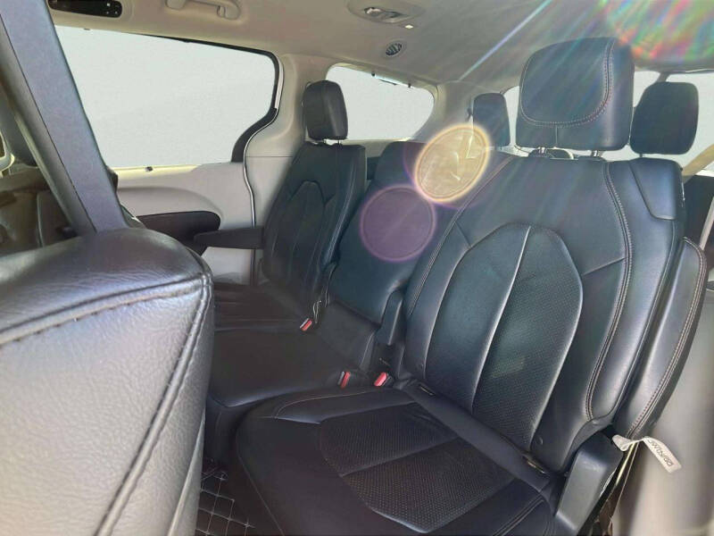 2018 Chrysler Pacifica Touring L Plus