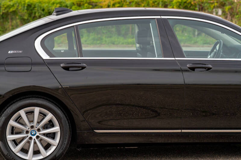 2018 BMW 7 Series 740e xDrive iPerformance