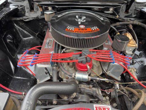 1977 Ford Mustang  2