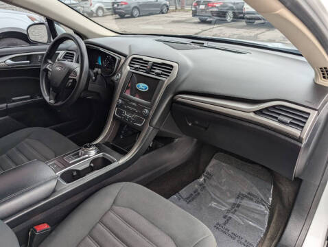 2019 Ford Fusion Hybrid SE