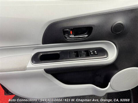 2014 Toyota Prius c Three