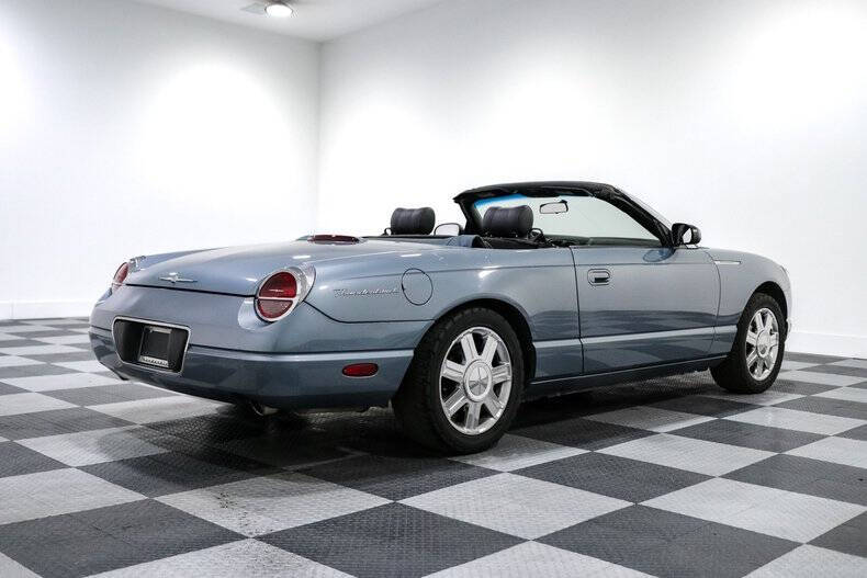 2005 Ford Thunderbird Deluxe
