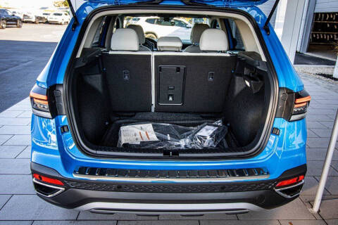 2026 Volkswagen Taos SE