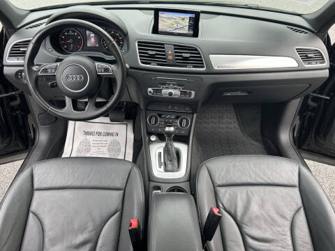 2017 Audi Q3 2.0T quattro Premium Plus