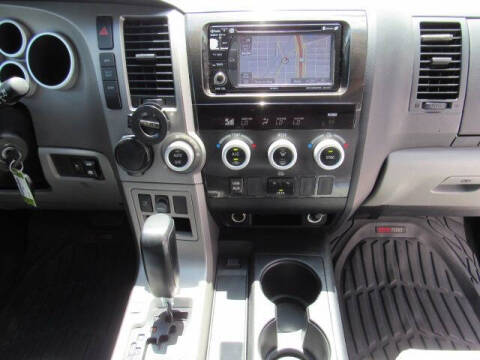 2013 Toyota Sequoia SR5