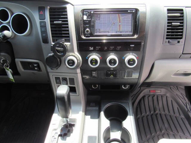 2013 Toyota Sequoia SR5