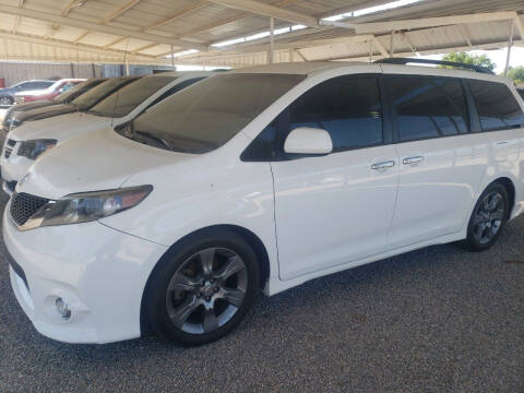 2013 Toyota Sienna for sale at HAYNES AUTO SALES in Weatherford TX