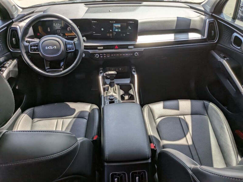 2025 Kia Sorento S