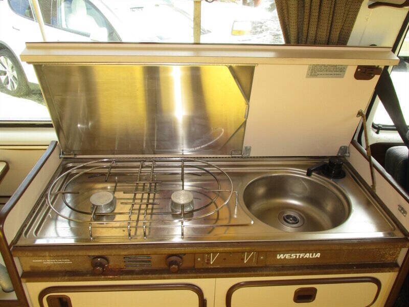 1982 Volkswagen Vanagon Camper