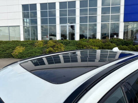 2026 Volvo XC60 T8 Plus