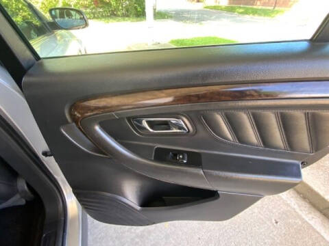 2019 Ford Taurus Limited