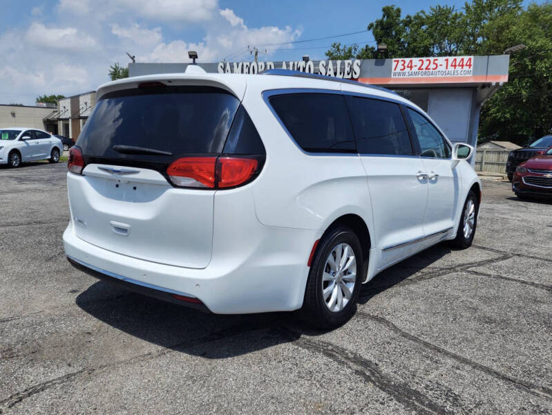 2019 Chrysler Pacifica Touring L