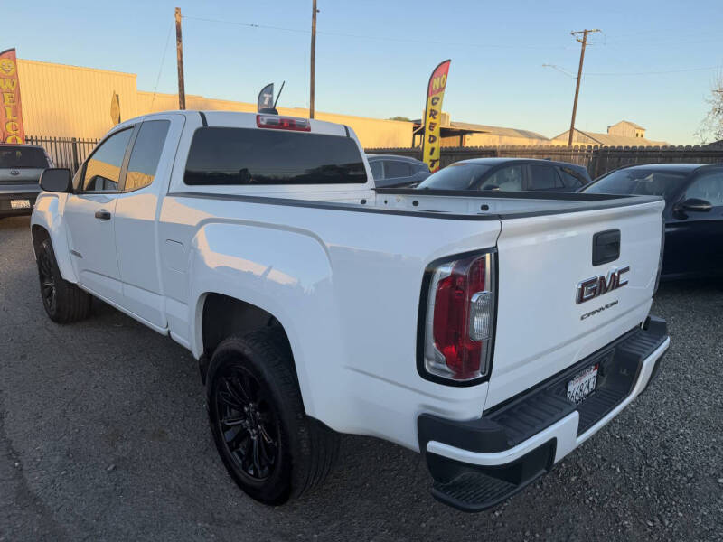 2022 GMC Canyon Elevation Standard