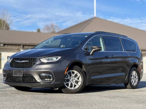 2022 Chrysler Pacifica for sale at Uniworld Auto Sales LLC. in Greensboro NC