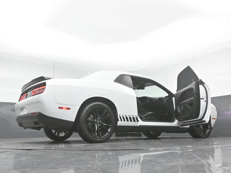 2017 Dodge Challenger SXT