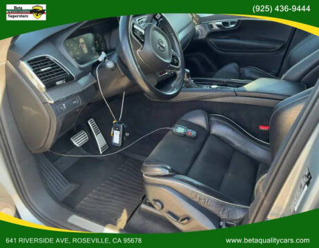 2017 Volvo XC90 T6 R-Design