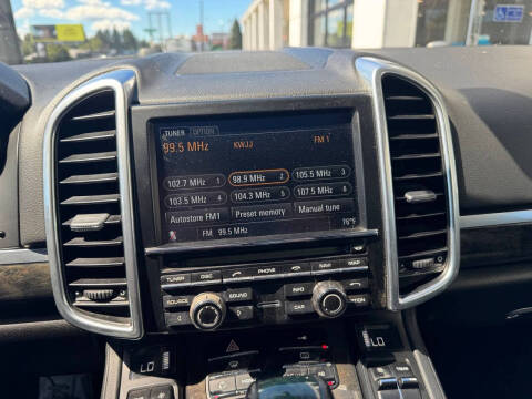2011 Porsche Cayenne