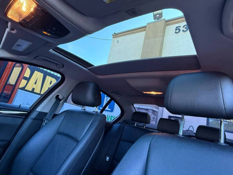 2016 BMW 5 Series 528i