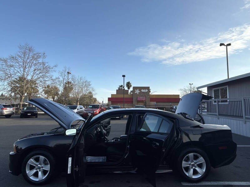 2014 Dodge Charger SE