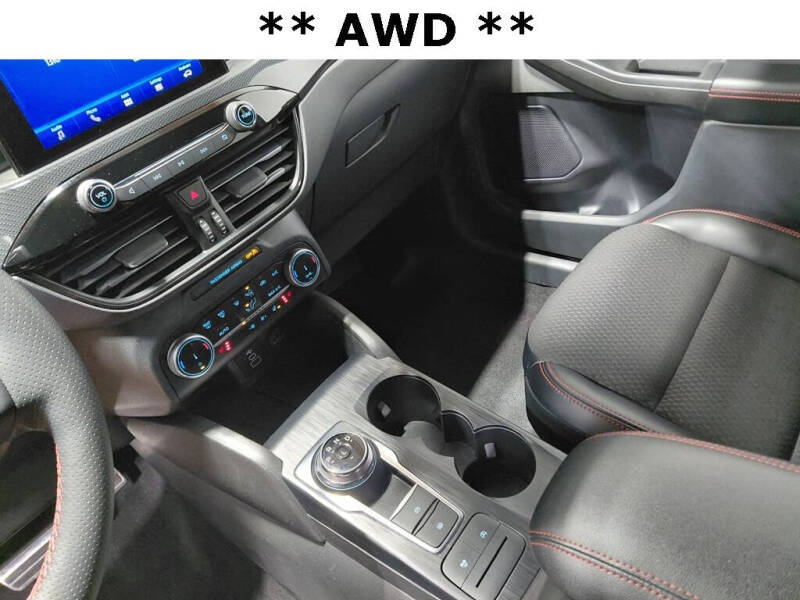 2024 Ford Escape ST-Line