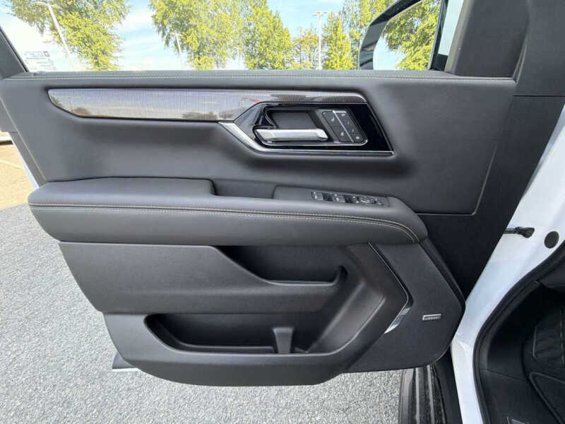 2025 GMC Yukon XL Elevation