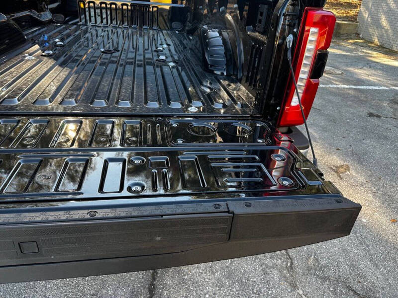 2025 Ford F-350 Super Duty Lariat