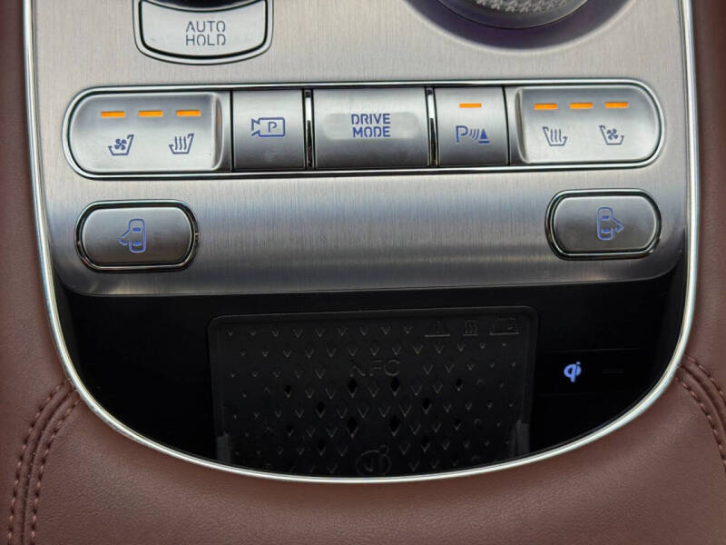 2024 Genesis G90 3.5T e-Supercharger