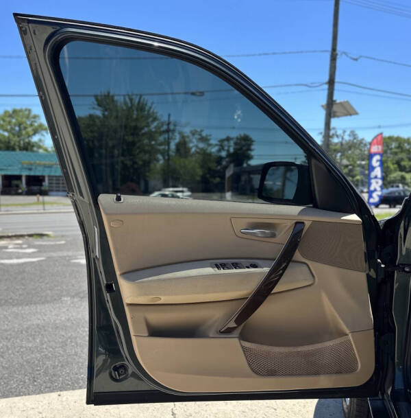 2005 BMW X3 2.5i