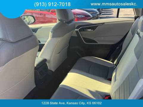 2020 Toyota RAV4 XLE Premium