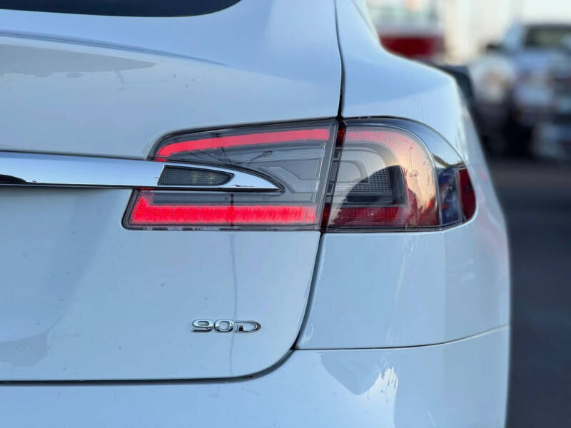 2016 Tesla Model S