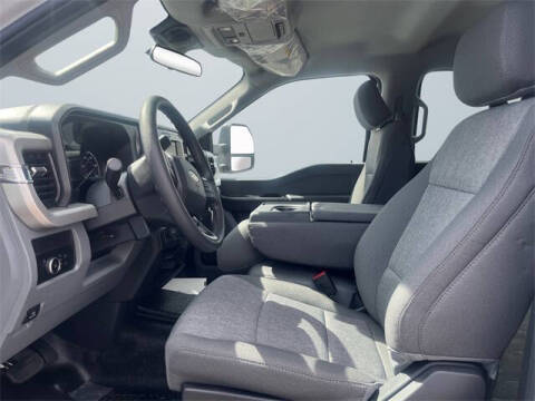 2025 Ford F-350 Super Duty XL