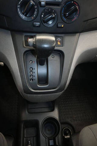 2017 Nissan NV200 SV