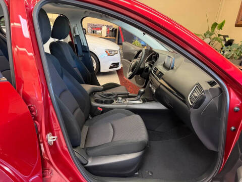 2015 Mazda MAZDA3 i Touring