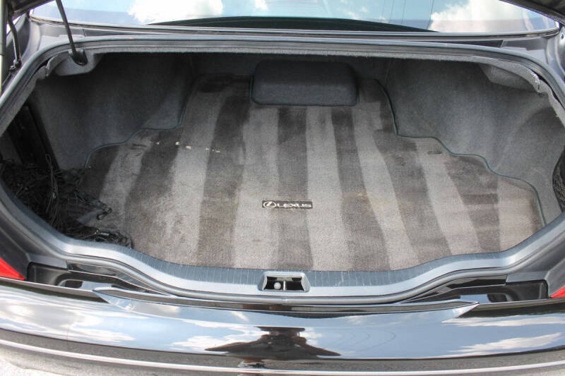 2004 Lexus LS 430