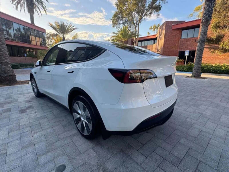 2024 Tesla Model Y Long Range