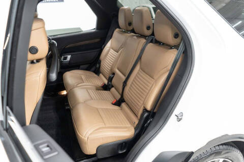 2024 Land Rover Discovery P300 Dynamic SE