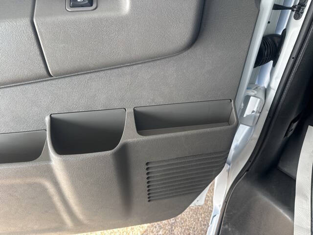 2025 Chevrolet Express 2500