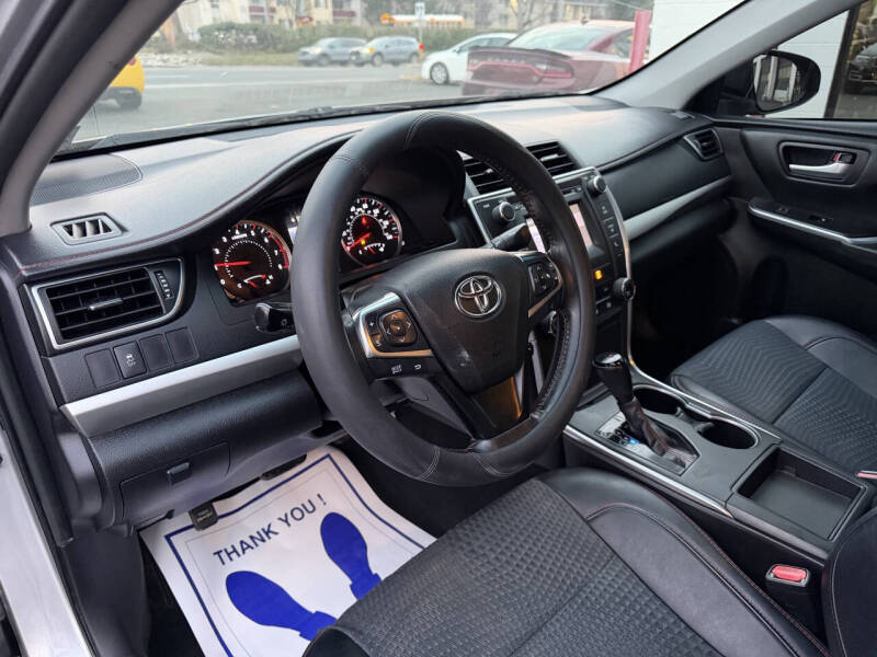 2015 Toyota Camry SE