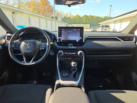 2022 Toyota RAV4 Hybrid SE