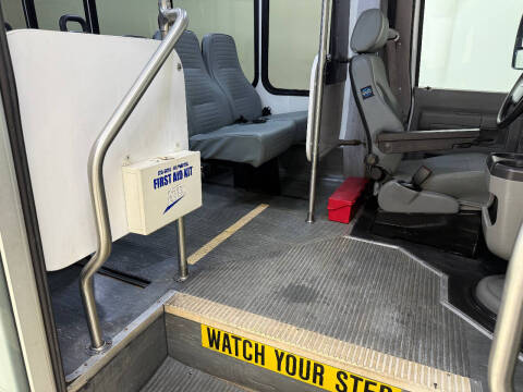 2016 Ford E-Series E-350 SD