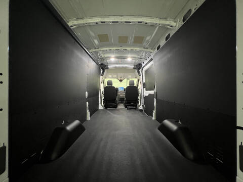 2022 Ford E-Transit 350