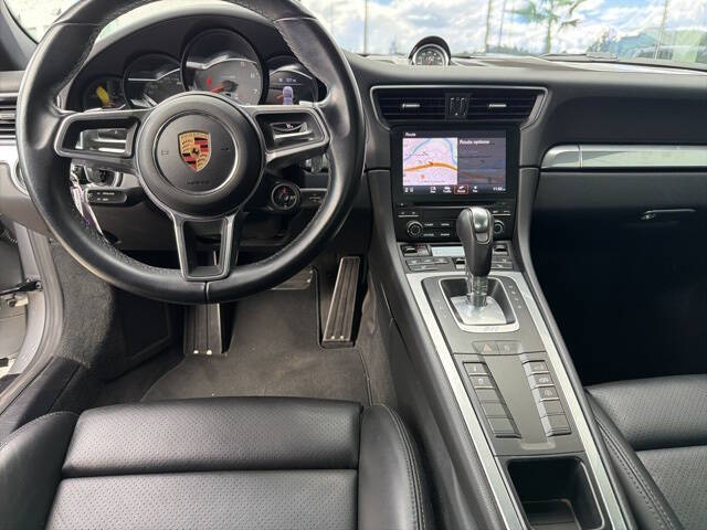 2019 Porsche 911 Carrera 4S