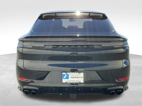 2026 Porsche Cayenne GTS Coupe