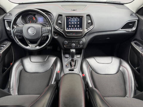 2020 Jeep Cherokee Trailhawk