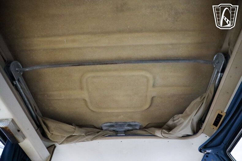 1982 Volkswagen Vanagon Camper
