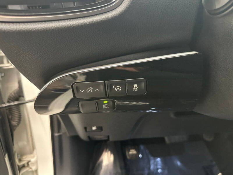 2018 Toyota Prius Three
