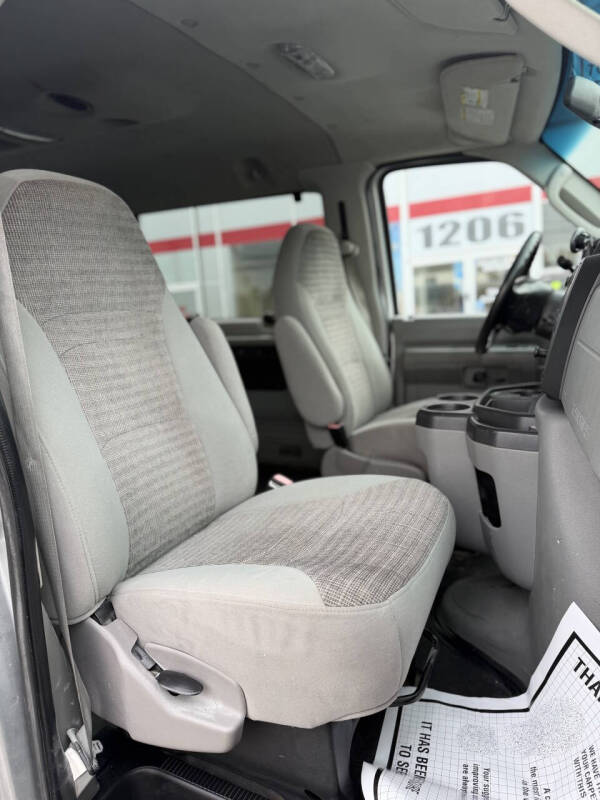 2010 Ford E-Series E-350 SD XL