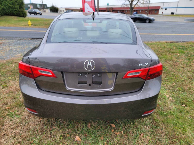 2014 Acura ILX 2.0L w/Tech