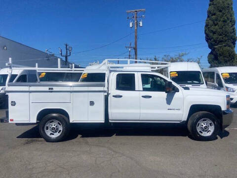 2015 Chevrolet Silverado 2500HD for sale at Auto Wholesale Company in Santa Ana CA